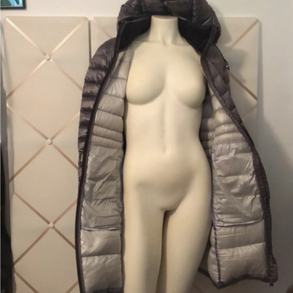 ♦️SOLD♦️SOLD♦️SOLD♦️Andrew Marc-down jacket in great condition.  Size L/G.